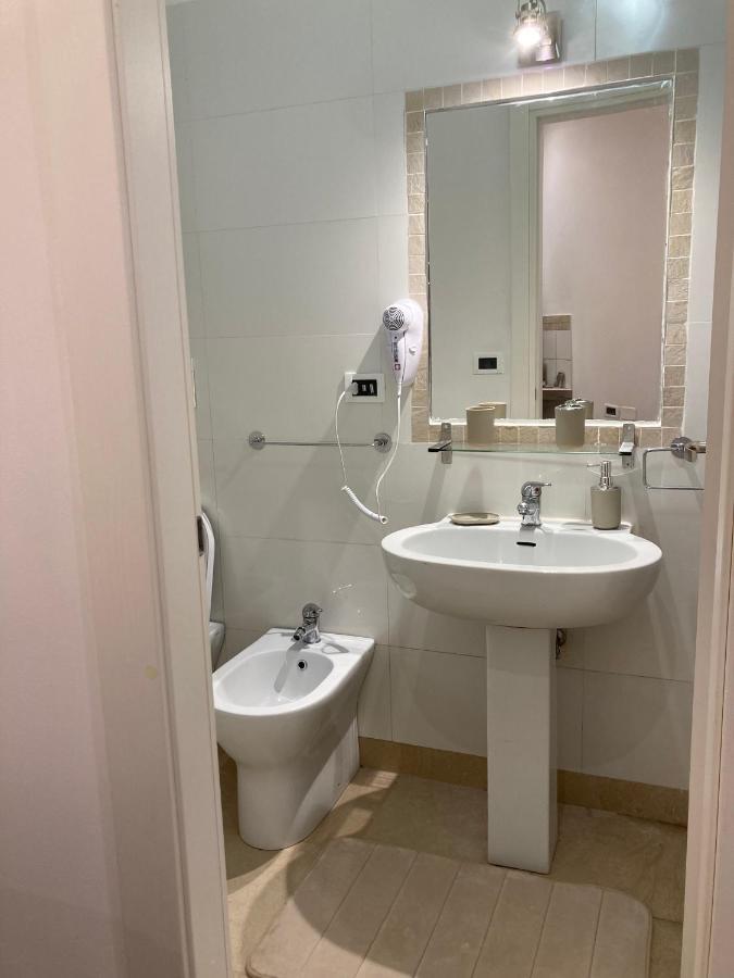 La Casa Dell'appio Roma